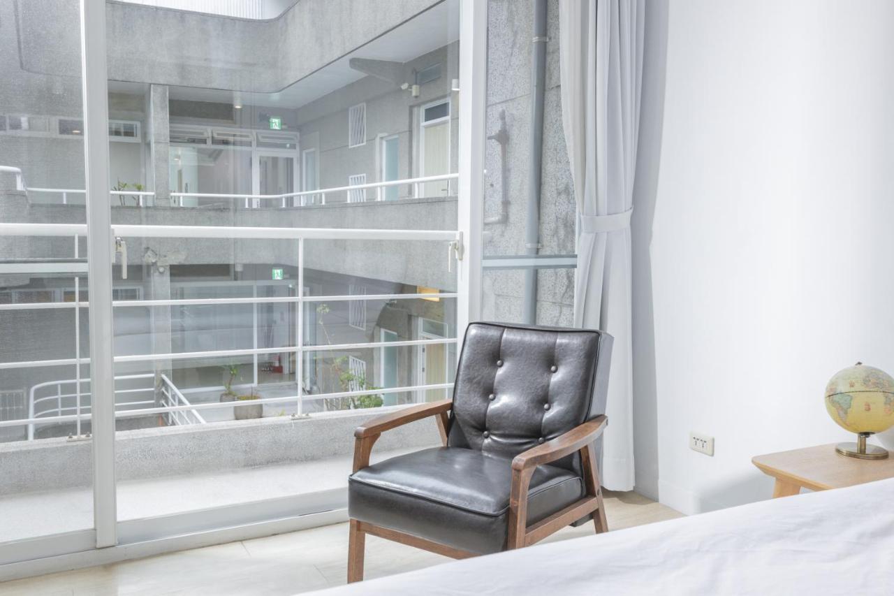 Owlstay Flip Flop - Garden Hostel Taipei